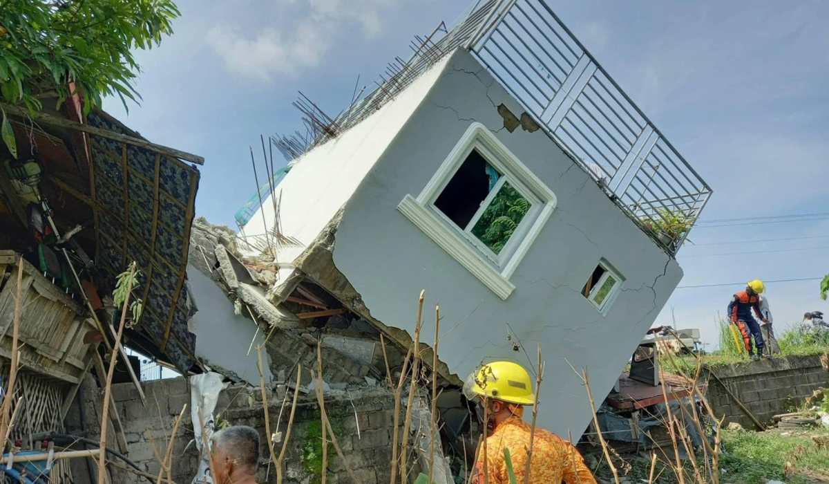 Strong quake kills 5, injures dozens in northern Philippines